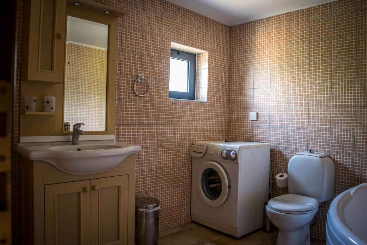 Villa Niriides Old Listing